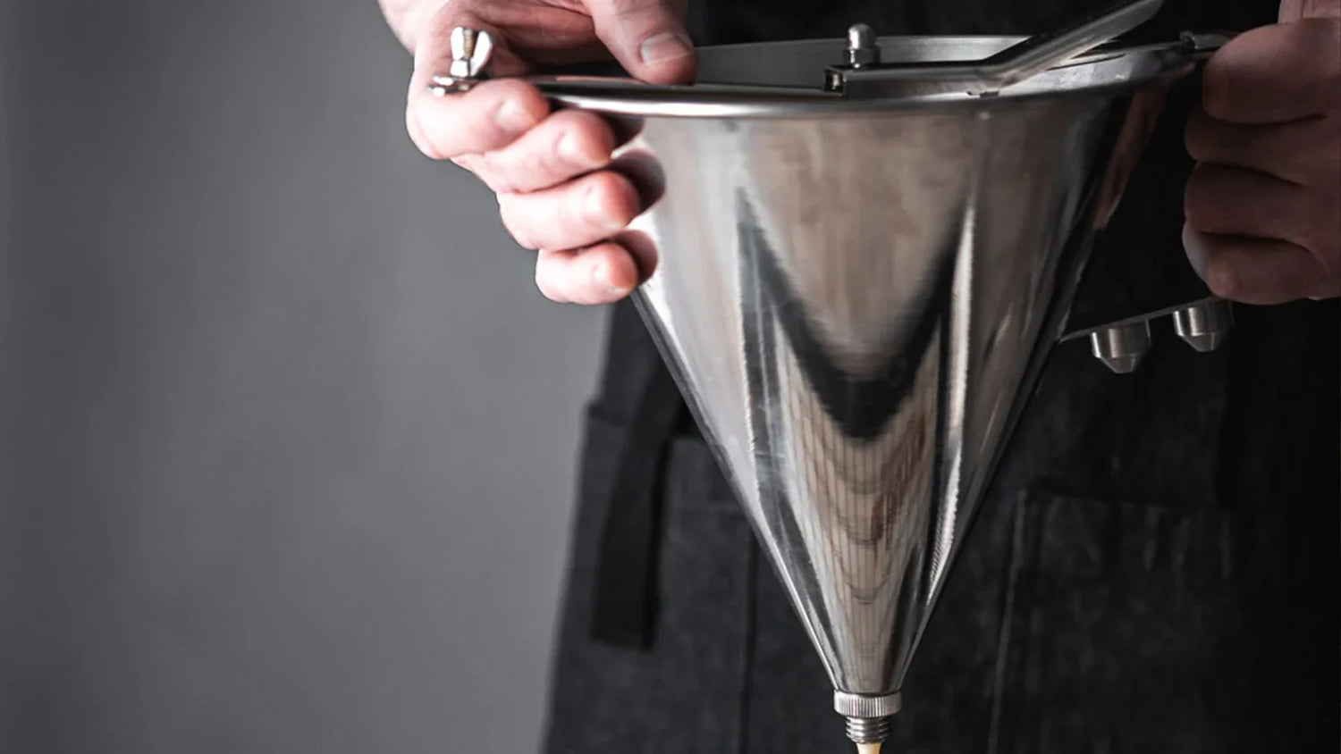Funnels and Piston Funnels