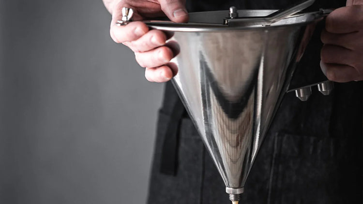 Funnels and Piston Funnels